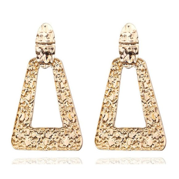 Exaggerated textured Geometric Earrings - Picture 7 of 9